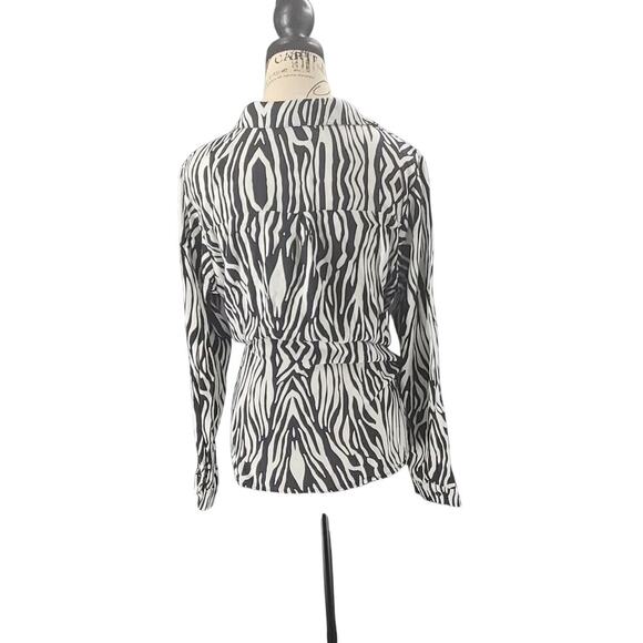 Big Dart Mob wife button up women's blouse zebra print Size XL Career office - Picture 2 of 7